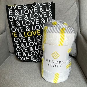 Kendra Scott Throw and Reusable Tote